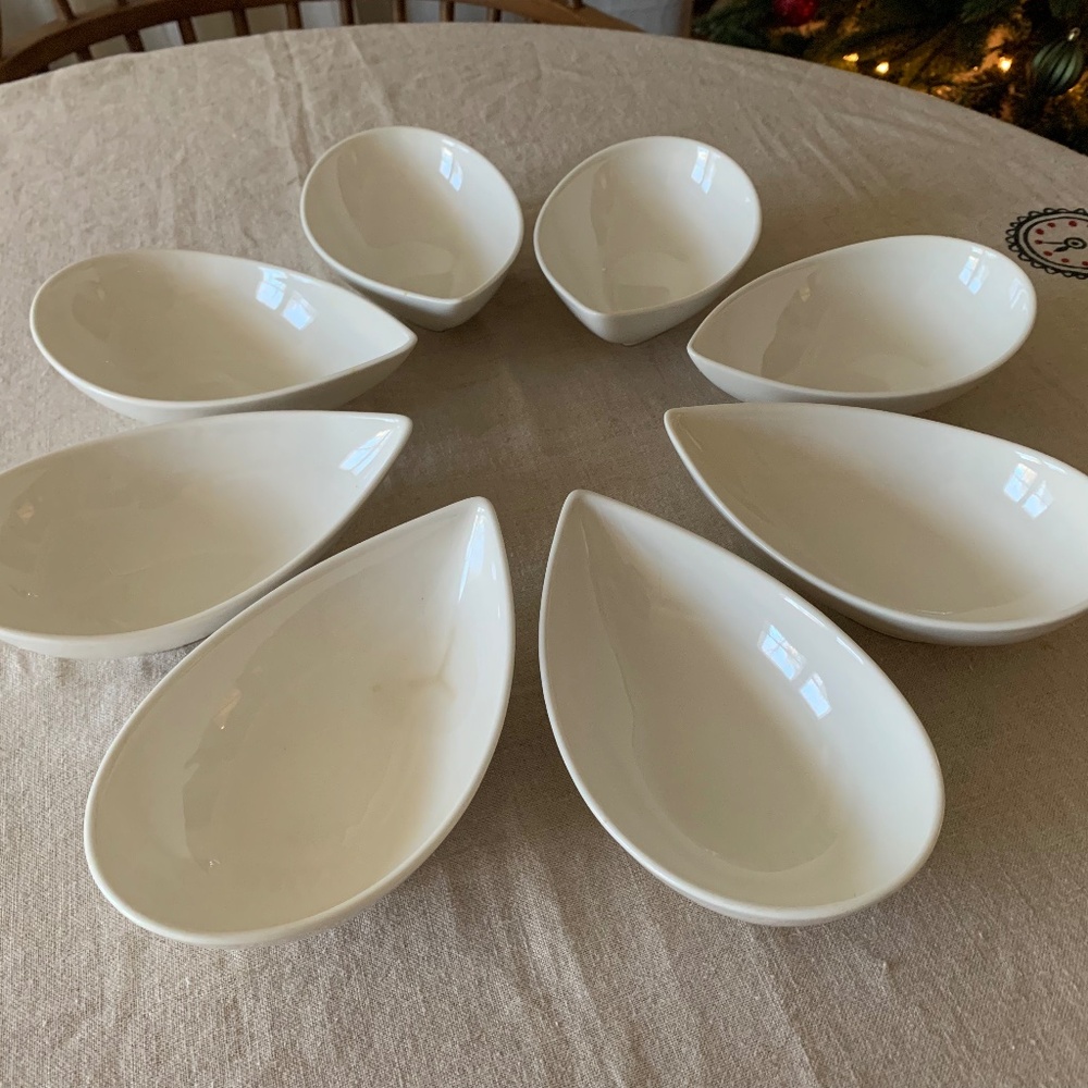White Porcelain Teardrop Appetizer Bowls – Set of 8 Modern Tasting Dishes
